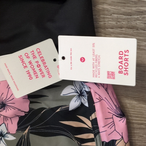 Roxy Endless Summer Floral Board Shorts Size XL - Picture 4 of 7